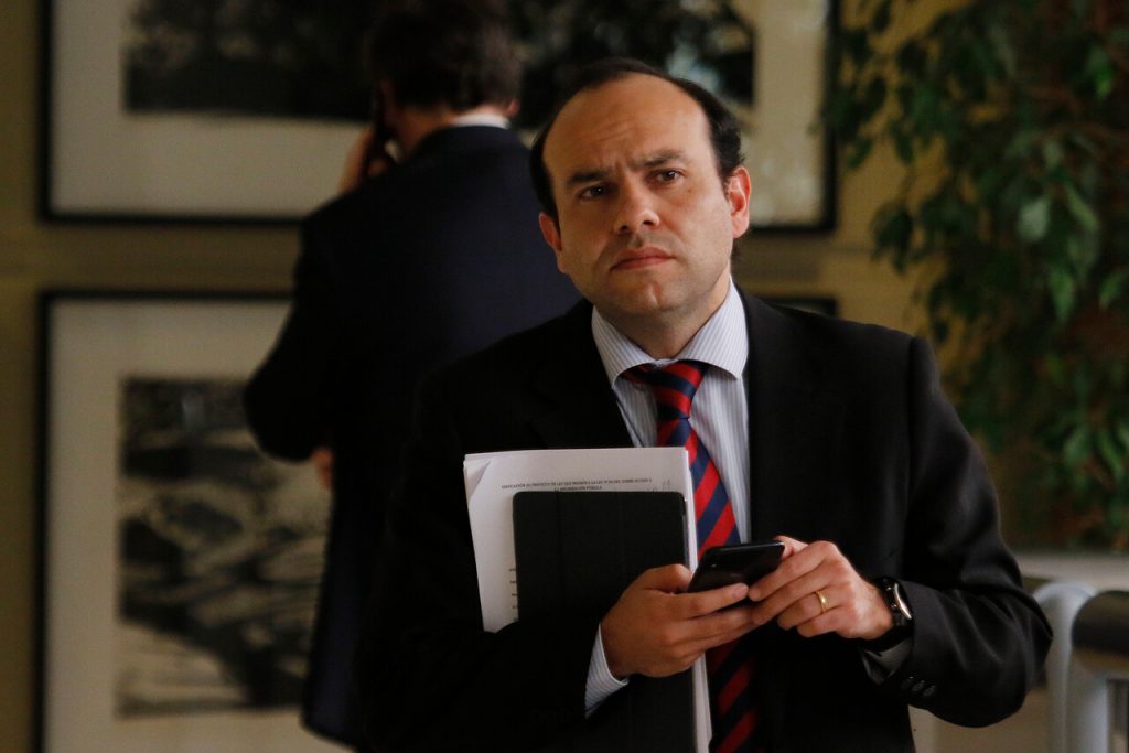 Máximo Pavez por Comisión Experta: “No puede un sector político imponer sus condiciones al otro”