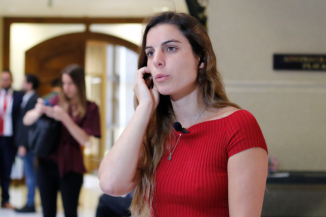 Maite Orsini anuncia acciones legales por “acusaciones absolutamente falsas” hechas por Daniela Aránguiz
