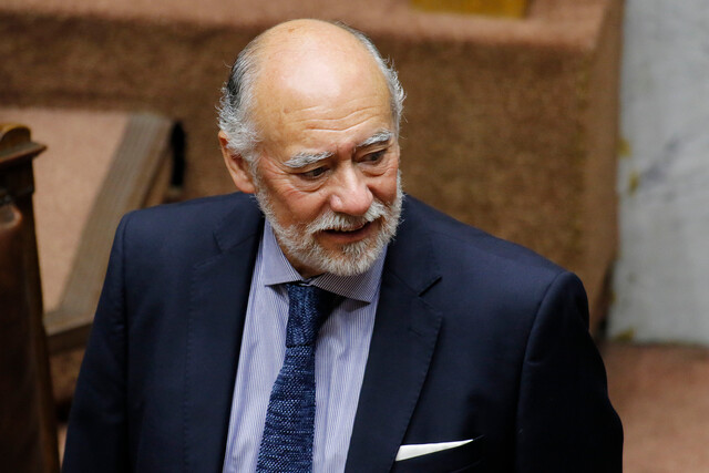 Senador Iván Flores: “La autocrítica no ha sido el sello de este Gobierno”