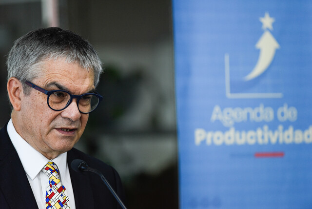 Ministro Marcel llama a empresarios a “reincorporar decisiones de inversión” tras positivo Imacec