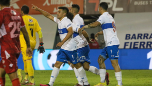 La UC consigue un agónico triunfo sobre Ñublense y se escapa en la cima del torneo