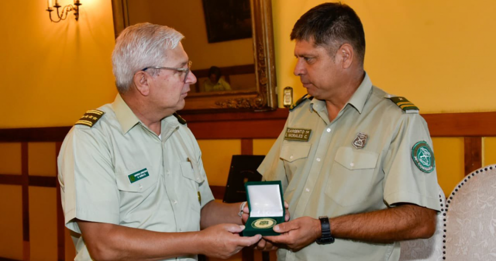 General Yáñez destaca “valentía y compromiso” de carabinero de franco que frustró asalto en supermercado de La Florida