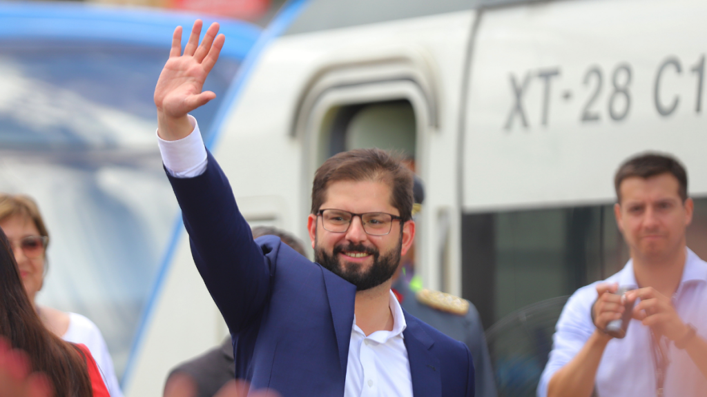 Día de las Regiones: Boric reafirma compromiso de una “mejor vida, más digna, para los habitantes de nuestra patria”