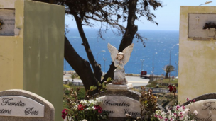 Mujer se encuentra con tumba vacía al querer cambiar de cementerio los restos de su padre