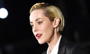 Actriz Jena Malone revela que fue agredida sexualmente durante las grabaciones de 