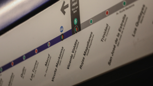 Metro informa retraso en frecuencia de trenes en Línea 4