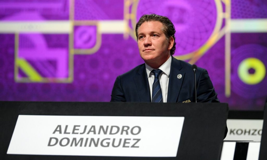 Comité de Ética de la FIFA investiga a Alejandro Domínguez por supuesta corrupción