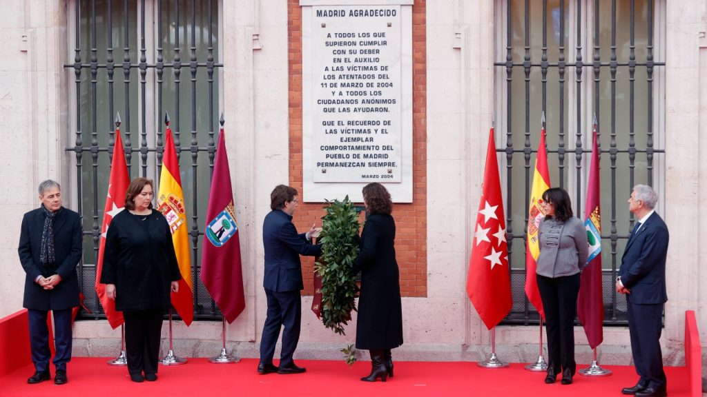 11M: Madrid recuerda a las víctimas con un acto conmemorativo en Atocha que insiste en la “memoria” y la “reflexión”