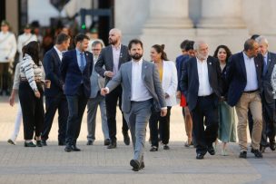 Primer año de Gobierno: Presidente Boric junto al nuevo gabinete saludan a adherentes