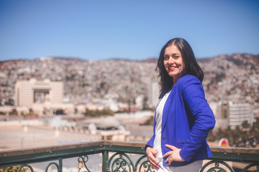 Diputada Medina presentó un proyecto de ley para mejorar condiciones de salud mental al interior de la PDI