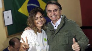 Policía Federal de Brasil citará a Jair Bolsonaro y a su esposa por intentar traer joyas sin declarar