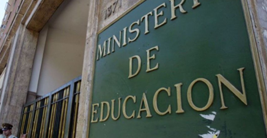 Acción Educar: La gestión del Mineduc en un año de Gobierno