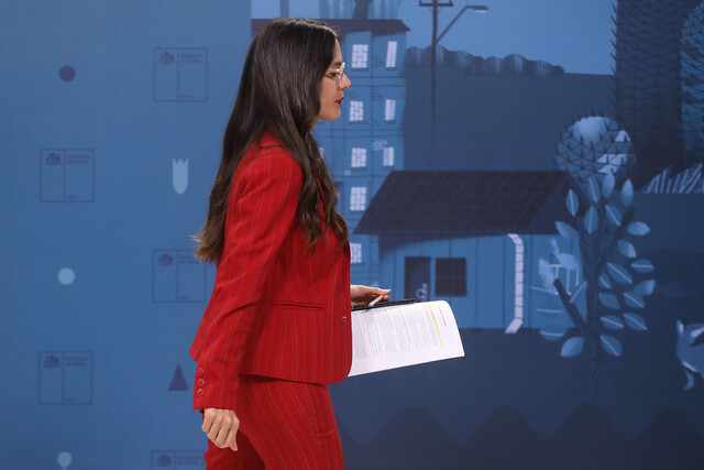 Ministra Vallejo por reforma tributaria: “Son recursos que tienen que llegar a la gente”