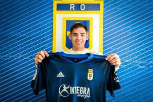 Se acabó el misterio: Joan Cruz fue oficializado como nuevo jugador del Real Oviedo