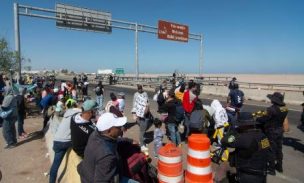 Pelea entre grupos de migrantes termina con una persona herida por piedrazos en frontera con Perú