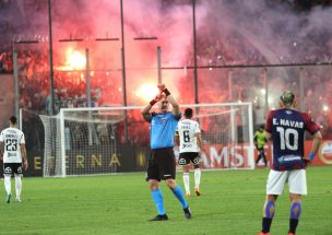 Bengalas, invasión y peleas: el decidor informe de la Conmebol del Colo-Colo-Monagas