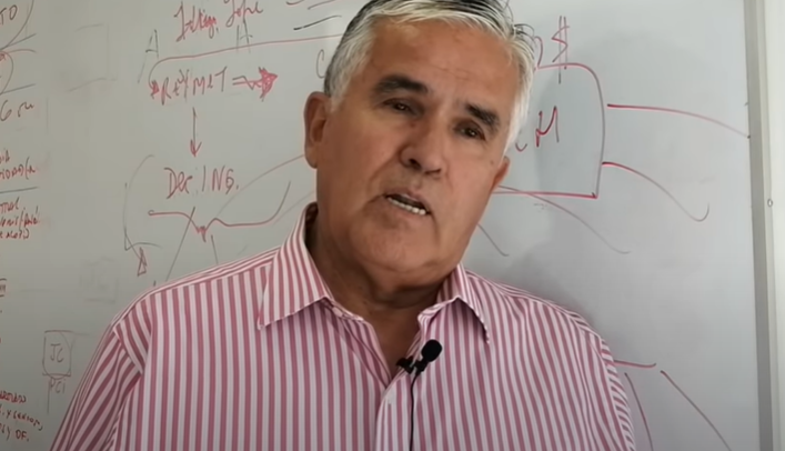 Excoronel de Carabineros Pedro Valdivia: “Hay tantas volteretas que finalmente generan un debilitamiento a la institucionalidad”