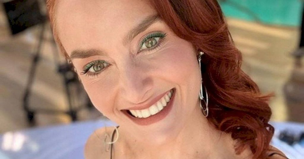 Begoña Basauri sorprendió al revelar con quién se dio su primer beso: “hoy día es ministro”