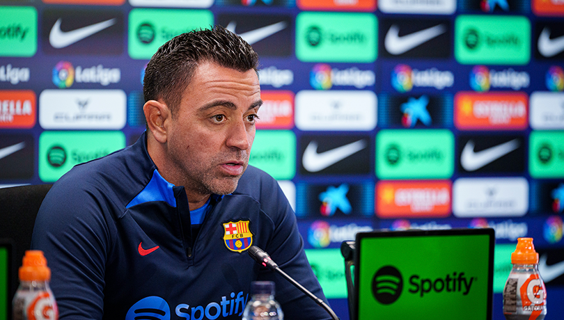 Xavi llena de elogios a Bravo y Pellegrini en la previa del Barça-Betis