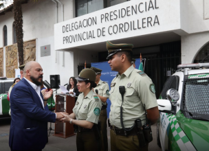 Gobierno entrega patrullas 4x4 a Carabineros de Puente Alto: 