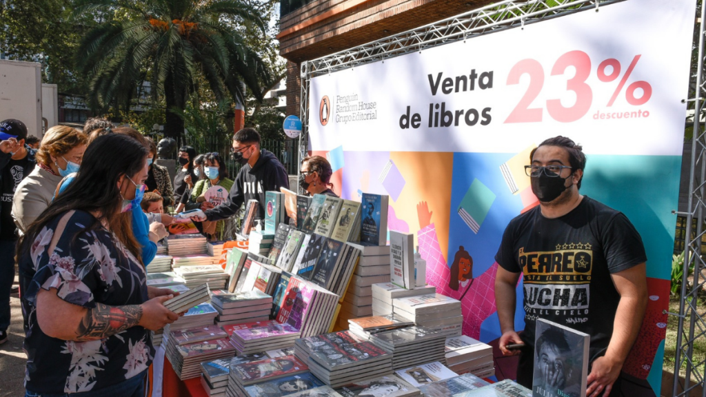 Día Internacional del Libro: Con 70 autores nacionales y extranjeros debuta “Festival Penguin Providencia”