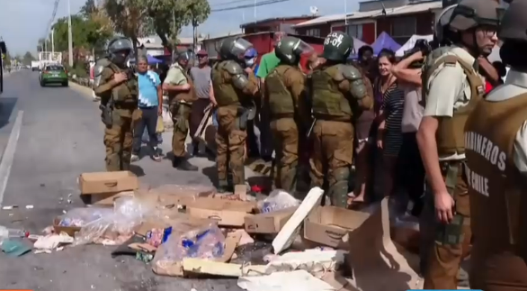 Saquean camión con carne que volcó en La Pintana: antes había sido robado