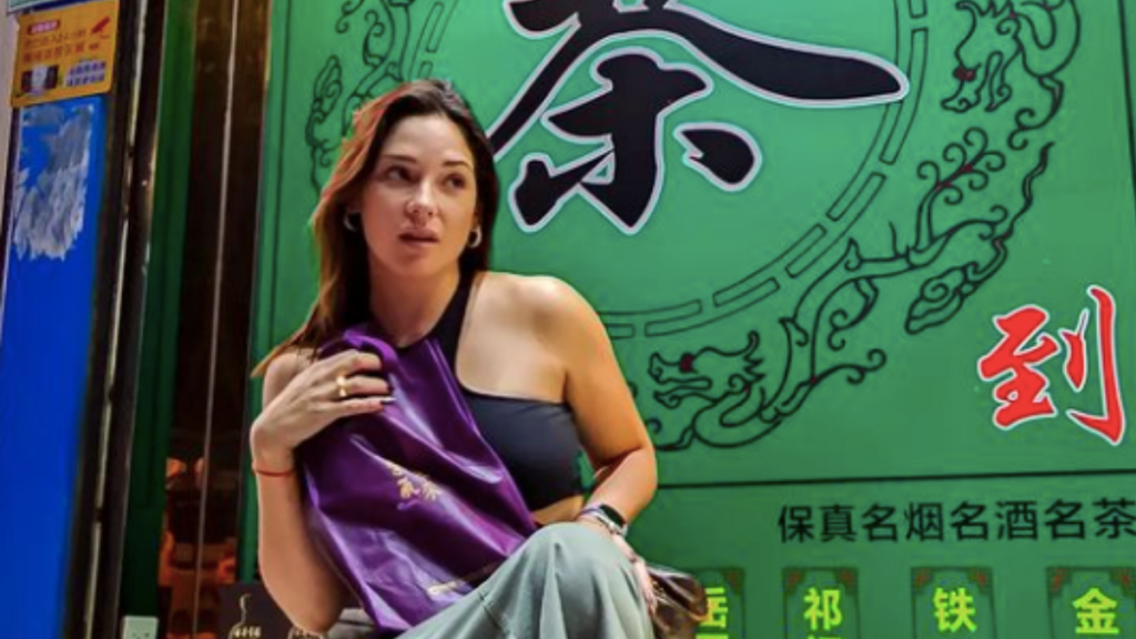 Kel Calderón generó controversia entre sus seguidores tras publicar un llamativo plato de comida chino: ¿Era necesario?