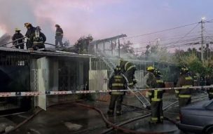 Encuentran dos cuerpos calcinados tras incendio en vivienda de Puente Alto