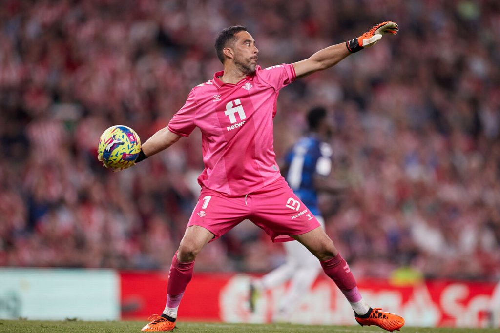 En España se vuelven locos con el regreso de Claudio Bravo, “El guardián de la galaxia”