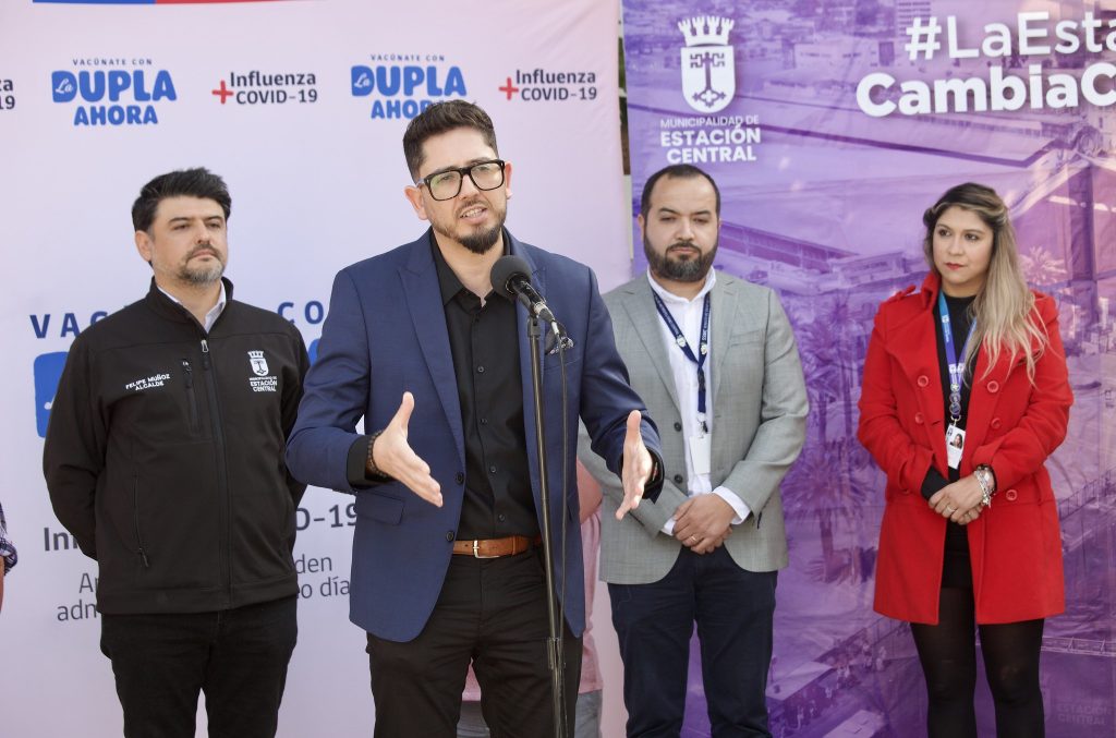 Subsecretario Araos: “Vacunarse con la dupla es una estrategia que nos protege, contra el COVID y contra la influenza”