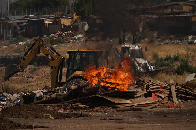 Dos nuevos atentados incendiarios ocurren en la macrozona sur