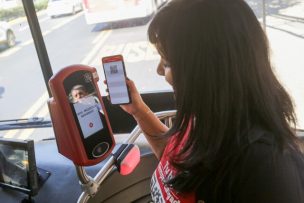 Buses presentan problemas para pagar con el sistema QR