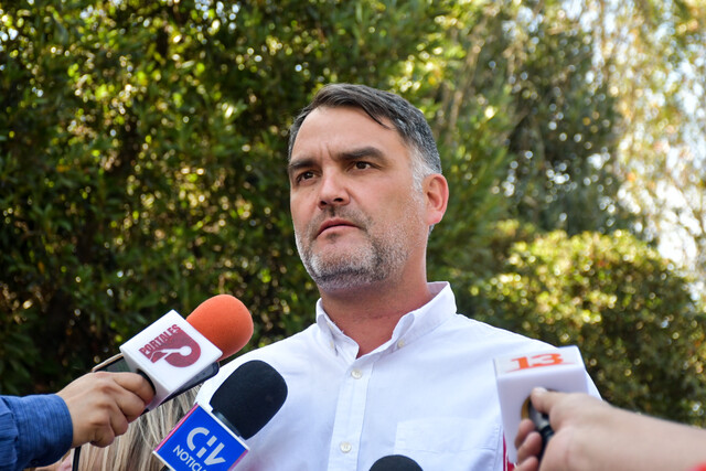 Javier Macaya: “Los Republicanos solos no tienen la capacidad de hacer una nueva Constitución”