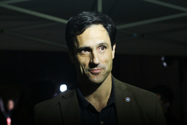 “Ya me lo ha dicho antes”: Luis Silva se refiere a calificativo de su hermano como “peligro nacional”