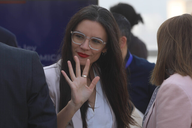 Ministra Vallejo responde a la declaración de las isapres: “Nos parece una desfachatez”