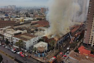 Incendio en cuartel de la PDI deja dos heridos y 150 personas evacuadas