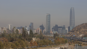 Por sexto día consecutivo declaran alerta ambiental en la región Metropolitana