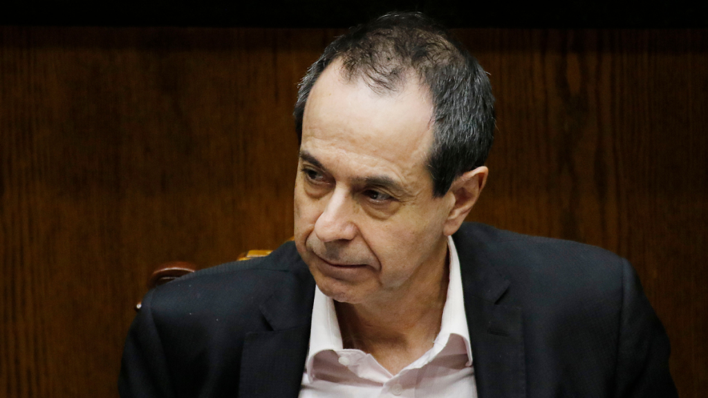 Presidente Boric acepta la renuncia del subsecretario de Previsión Social, Christian Larraín