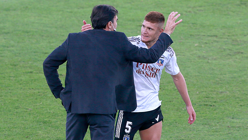 Gustavo Quinteros confirma recuperación de Gil y Bolados de cara a la Libertadores