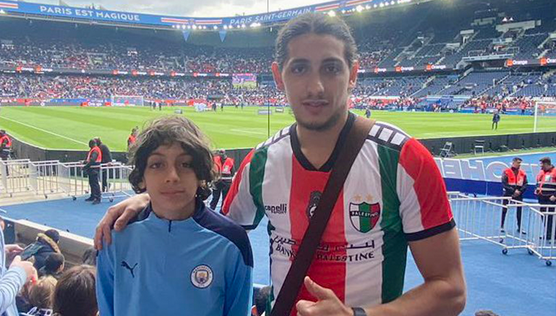 Palestino exige explicaciones a PSG por expulsar a hincha que vestía su camiseta