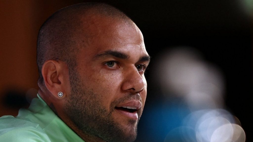 Revelan nuevas declaraciones de denunciante de Dani Alves: “Recuerdo decirle ‘no puedo, me tengo que ir’”