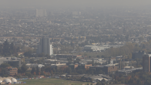 No hay Episodio Ambiental para este lunes en la región Metropolitana, pero mantienen medidas de la GEC