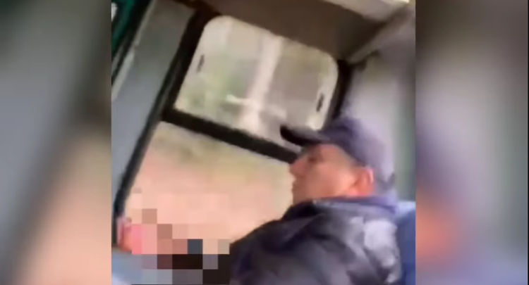 Captan a sujeto masturbándose en el transporte público en Villarrica: momento fue grabado por menor de edad