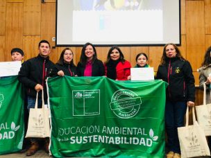 Seremi del Medio Ambiente entregó certificación ambiental a 42 establecimientos educacionales del Maule