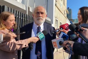 Caso Convenios: Ministro Montes entregó tres archivadores con información al fiscal de Antofagasta