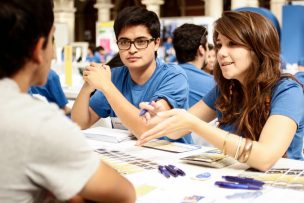 Periodismo lidera la lista: Conoce las carreras universitarias con más arrepentidos