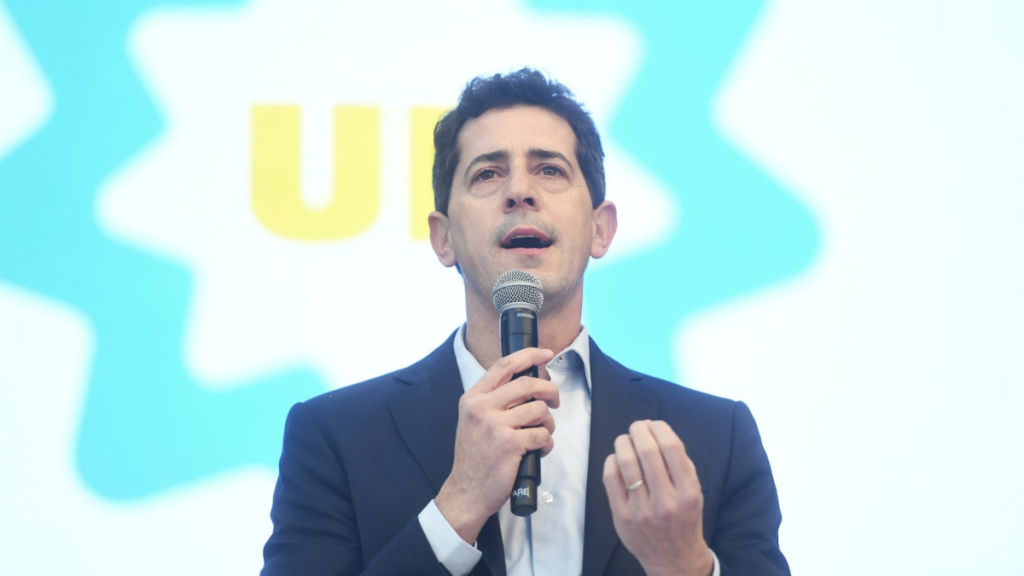 Argentina: Eduardo ‘Wado’ de Pedro, ministro del Interior, lanza su precandidatura a las elecciones presidenciales
