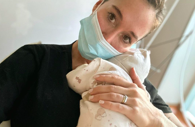 Tras problema de salud de su hija: Vale Roth comparte emotivo mensaje en sus redes sociales y afirma que “todo va a pasar”