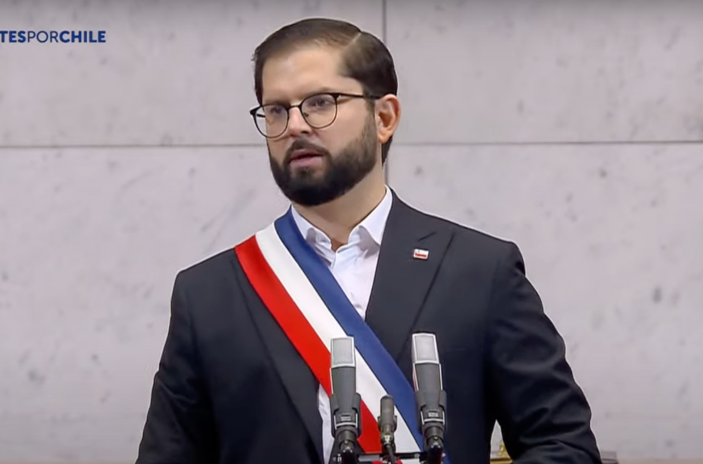 Presidente Boric a Carabineros: “Sus mártires son nuestros mártires”