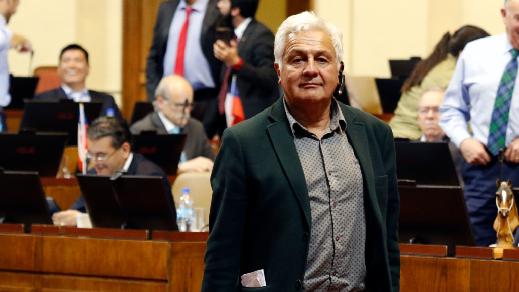 Diputado Palma sostiene que dichos de Vivanco “constituyen una injerencia indebida” y que “existen fundamentos” para una AC